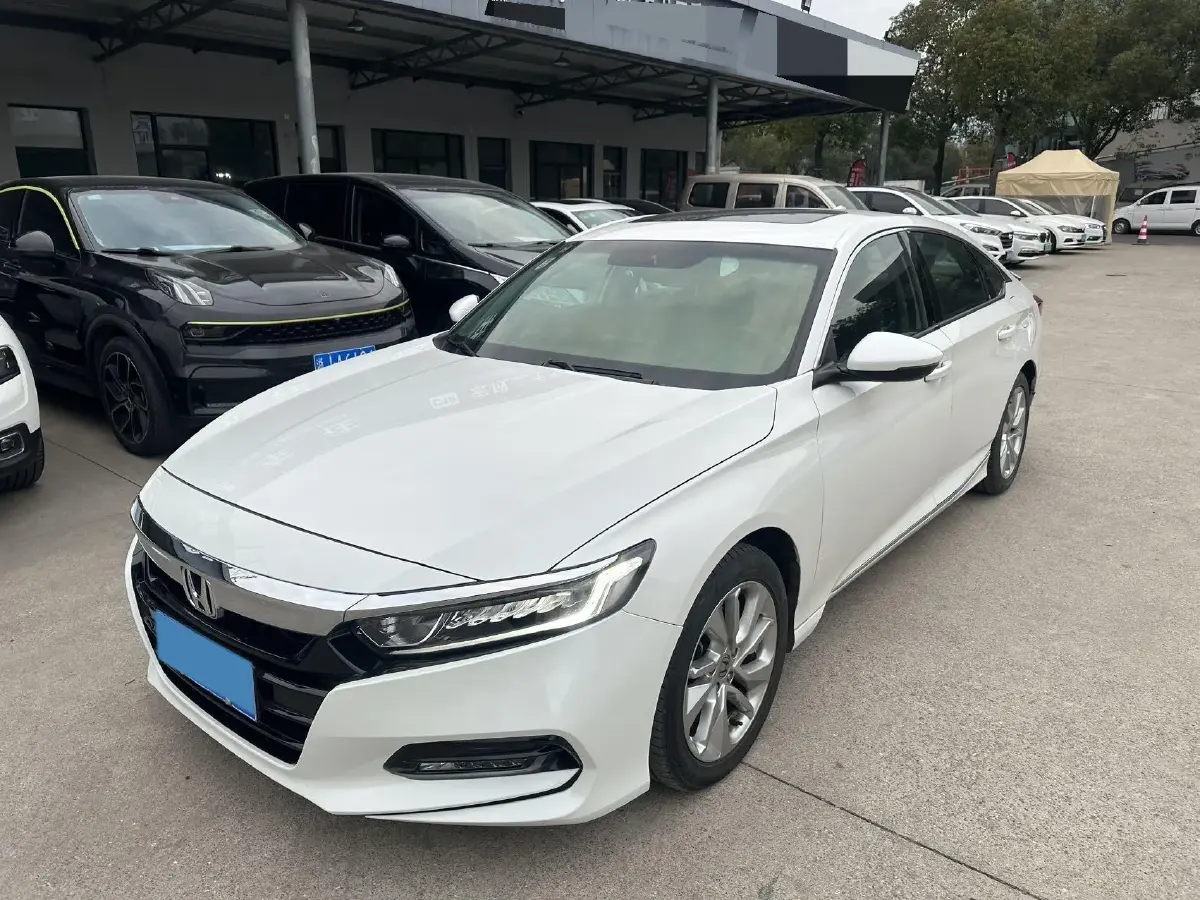 2018 Honda Accord 1.5T 194HP L4 CVT
