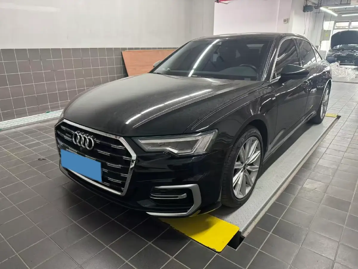2023 Audi A6L 2.0T 245HP L4 7DCT