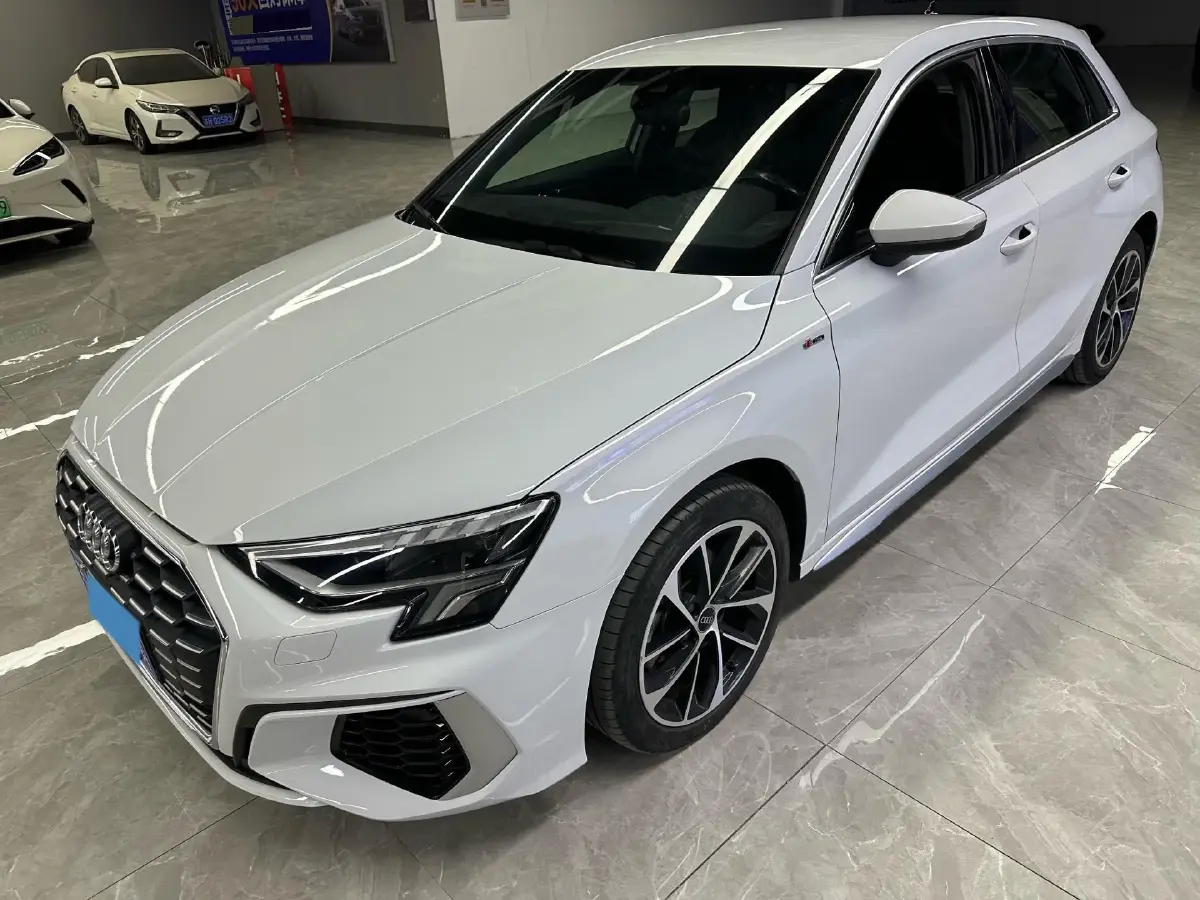 2022 Audi A3 1.4T 150HP L4 7DCT