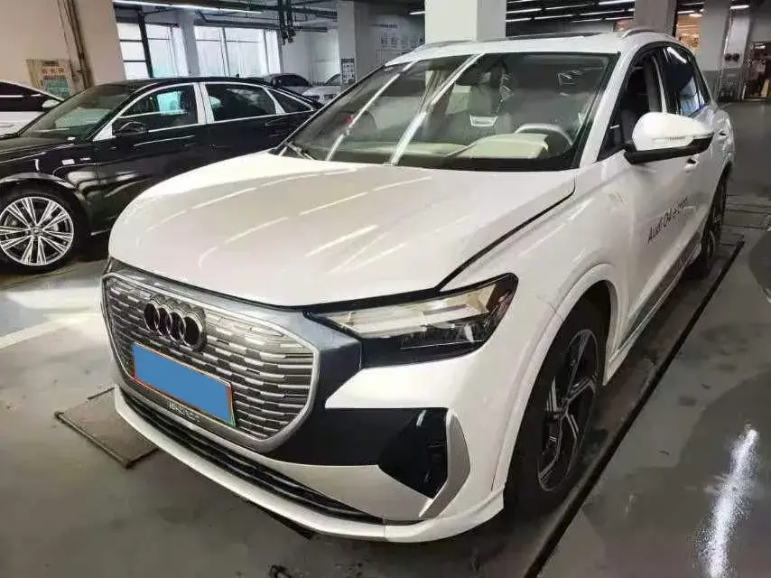 2022 Audi Q4 e-tron BEV 84.8KWH