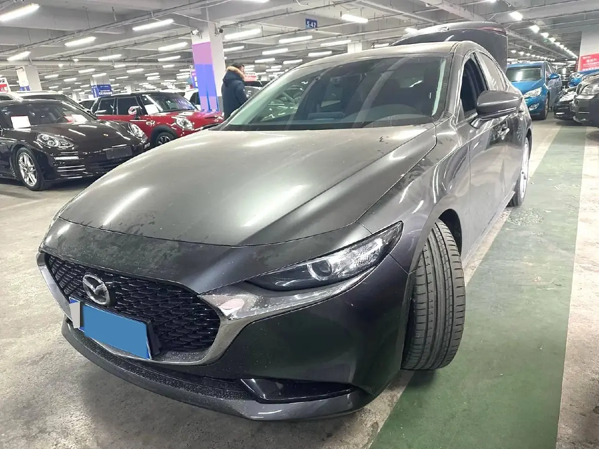 2020 Mazda 3 Axela 2.0L 158HP L4 6AT