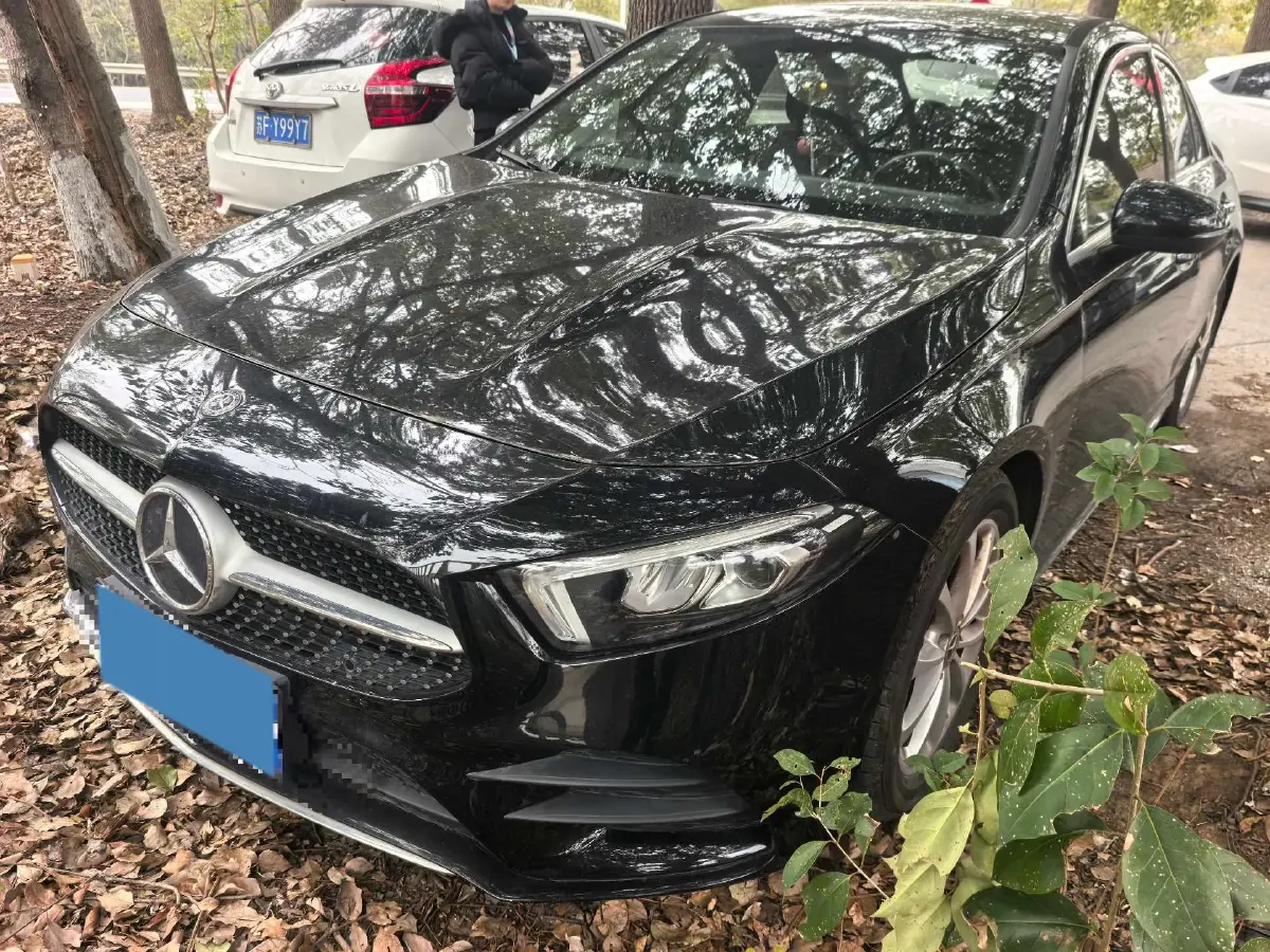 2020 Mercedes-Benz A Class 1.3T 163HP L4 7DCT