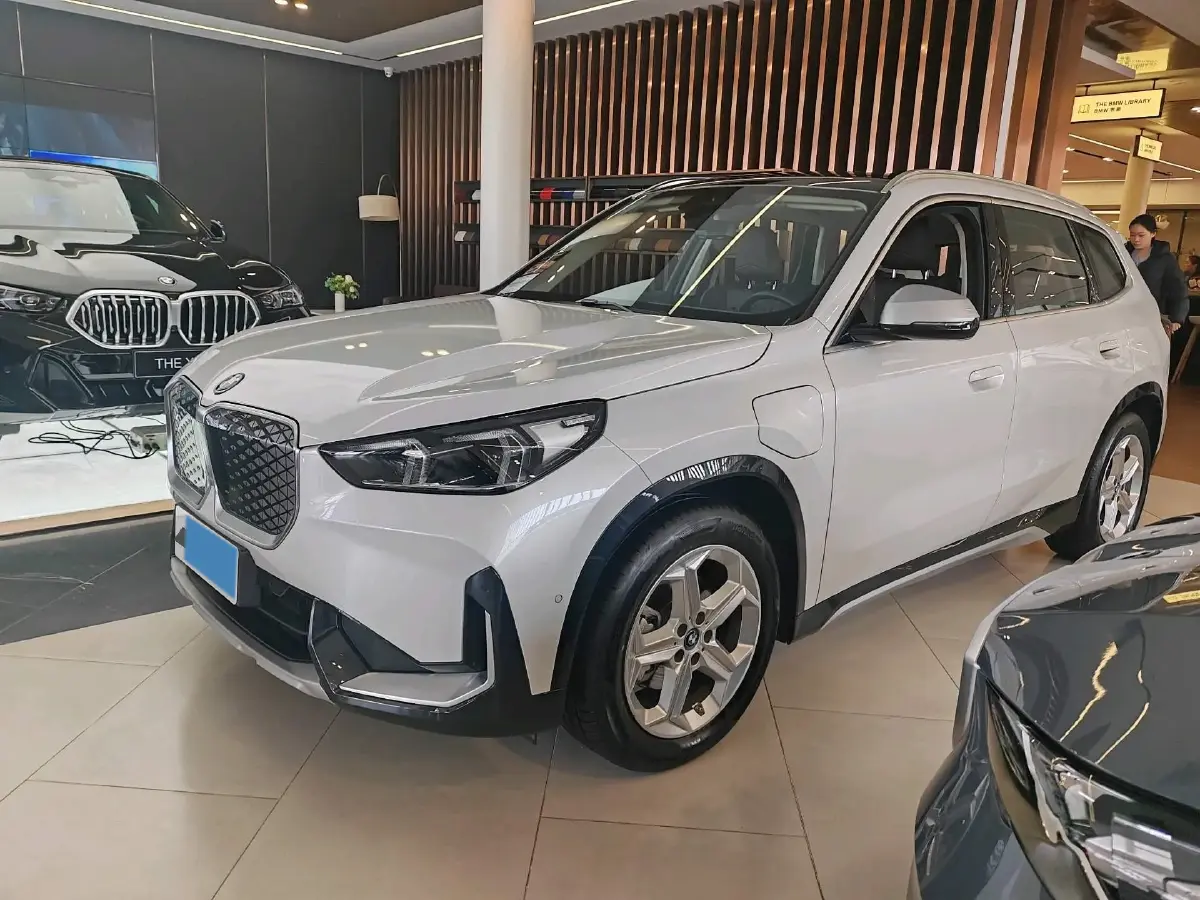 2023 BMW iX1 BEV