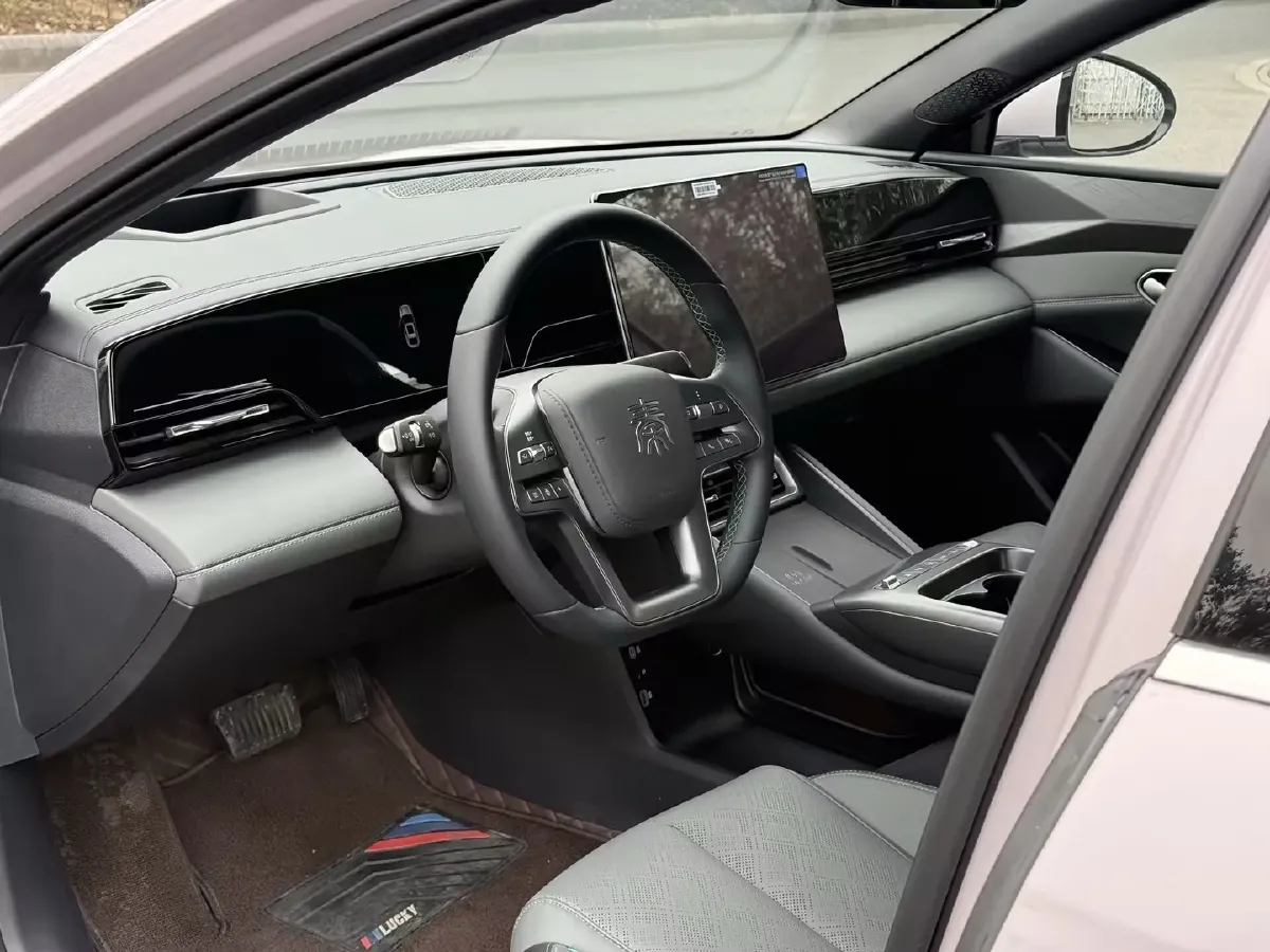 2025 BYD QinL BEV,autocango,china used car exporter,china ev exporter,chinese used car exporter,chinese used ev exporter