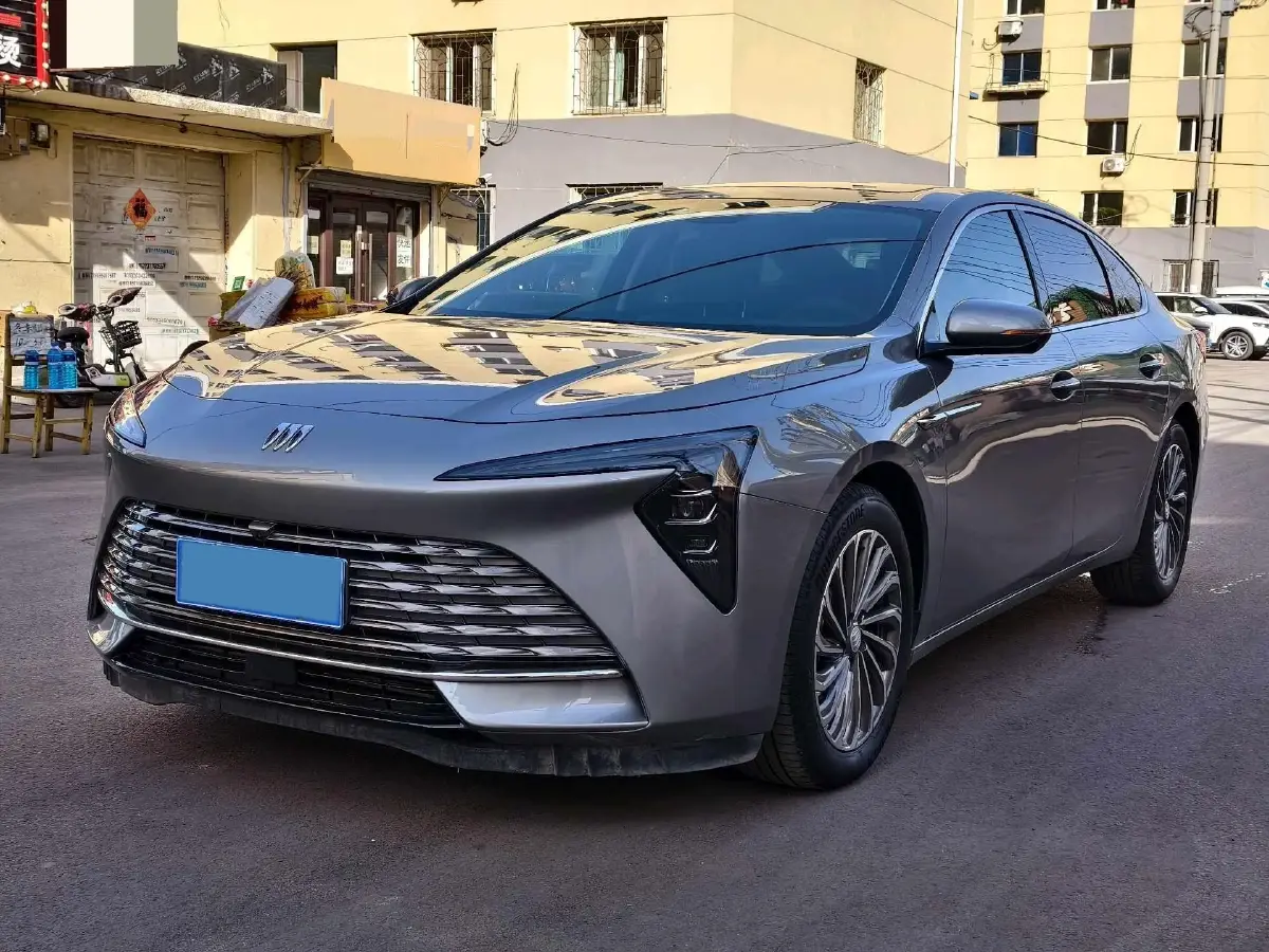 2023 Buick Larcosse 2.0T 237HP L4 9AT