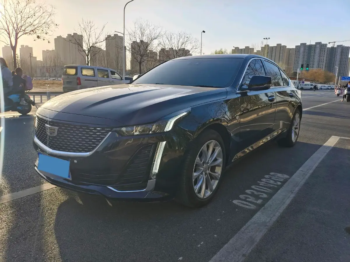 2021 Cadillac CT5 2.0T 237HP L4 10AT