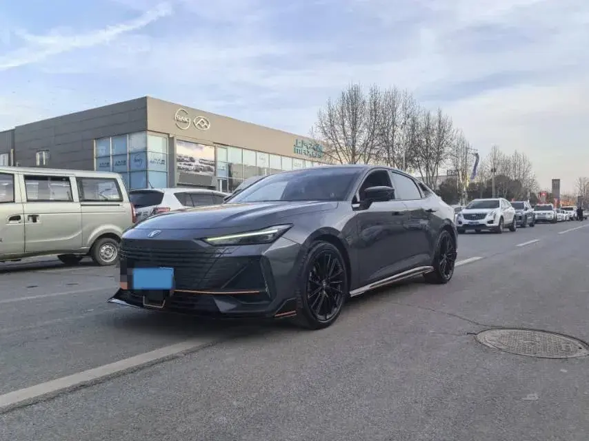 2023 ChangAn UNI-V 1.5T 188HP L4 7DCT