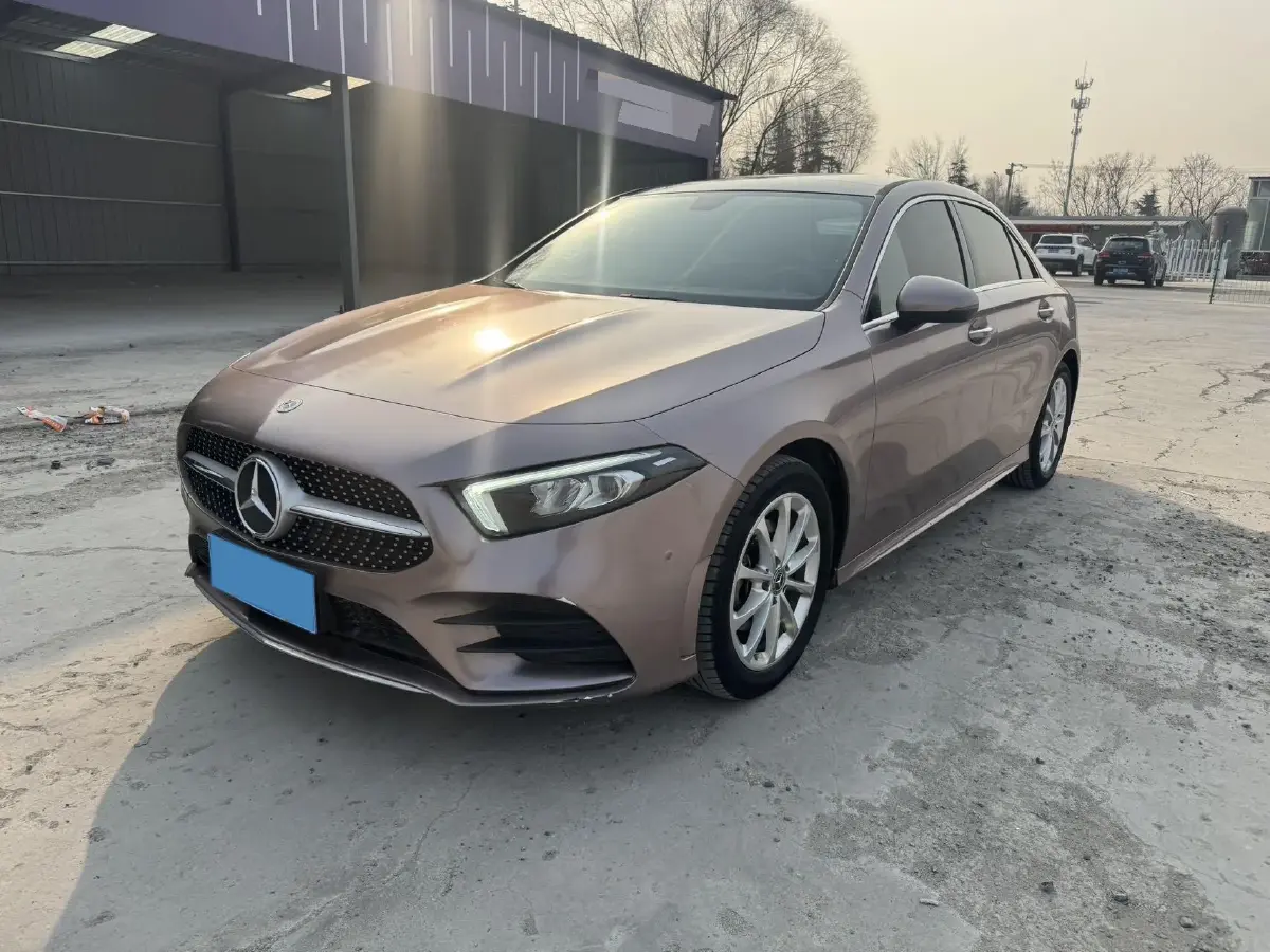 2021 Mercedes-Benz A Class 1.3T 163HP L4 7DCT