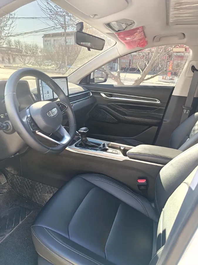 2025 Geely Emgrand 1.5L 127HP L4 CVT,autocango,china used car exporter,china ev exporter,chinese used car exporter,chinese used ev exporter