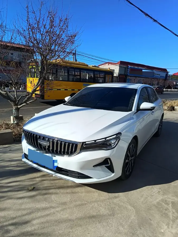 2025 Geely Emgrand 1.5L 127HP L4 CVT