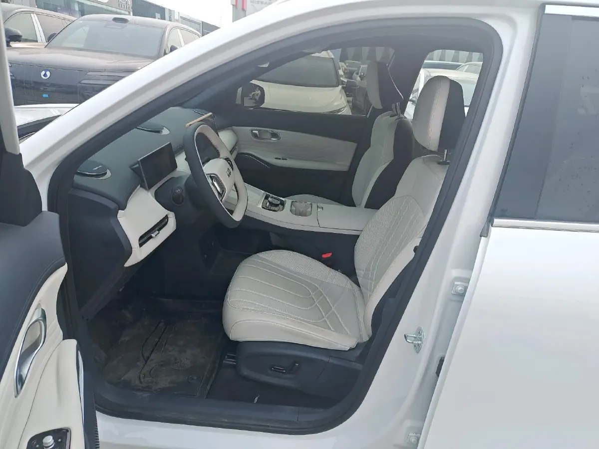 2025 ChangAn KuaYue KuaYueXing V7 EV BEV 50.23KWH,autocango,china used car exporter,china ev exporter,chinese used car exporter,chinese used ev exporter