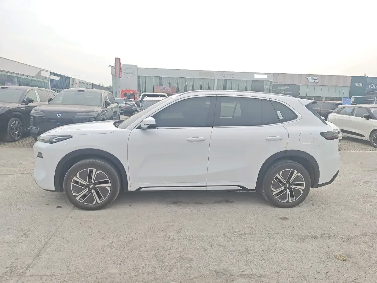 2025 ChangAn KuaYue KuaYueXing V7 EV BEV 50.23KWH,autocango,china used car exporter,china ev exporter,chinese used car exporter,chinese used ev exporter