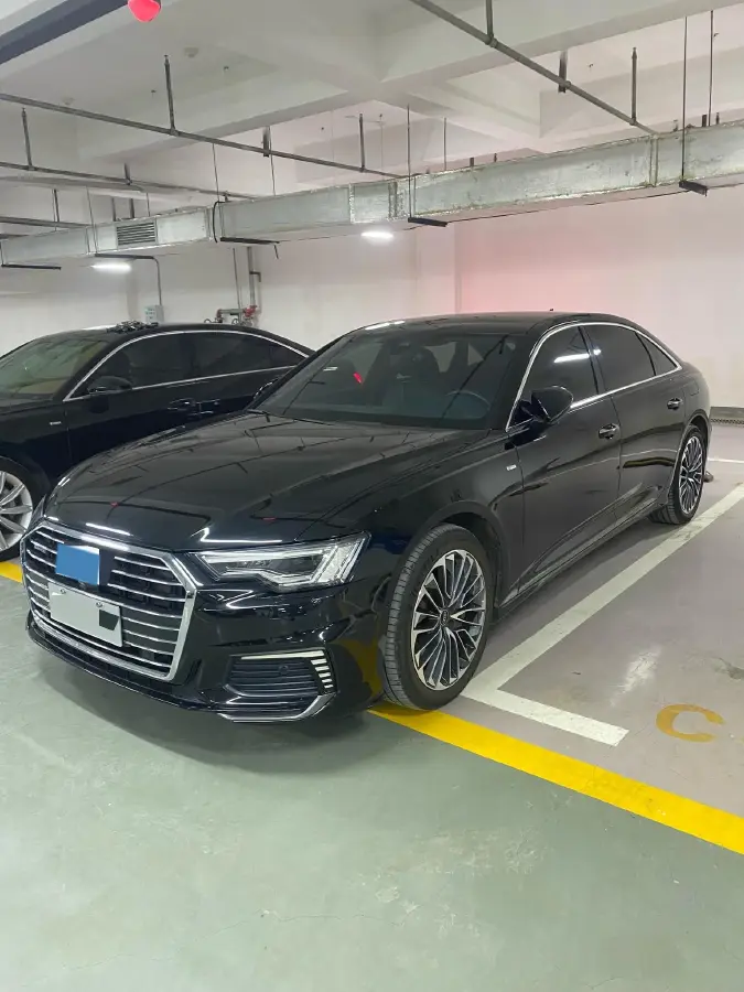 2020 Audi A6L 2.0T 252HP L4 7DCT PHEV 14.1KWH