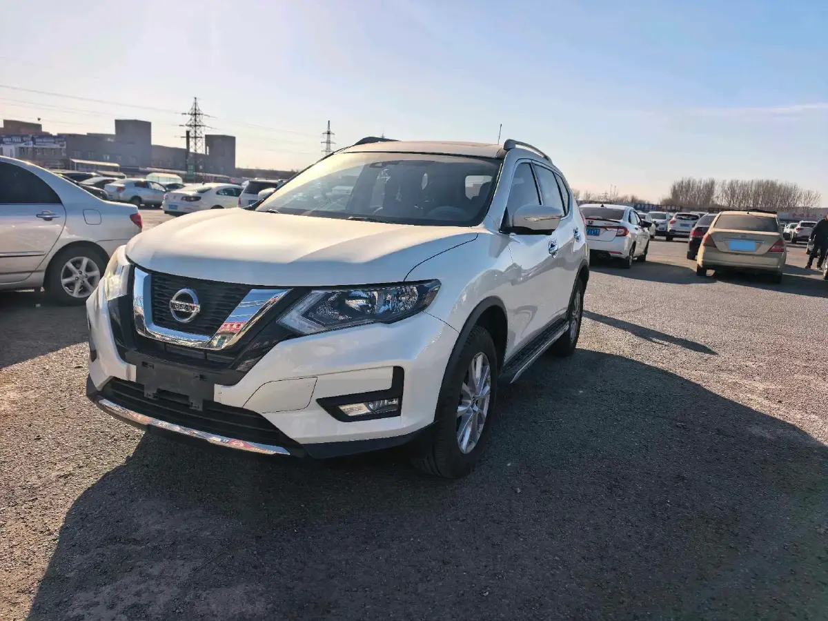 2020 Nissan X-Trail 2.0L 154HP L4 CVT