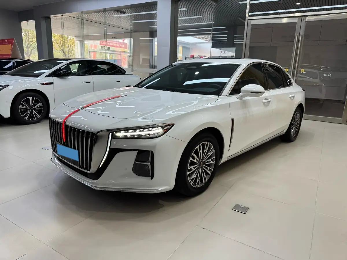 2023 HongQi H5 2.0T 224HP L4 8AT
