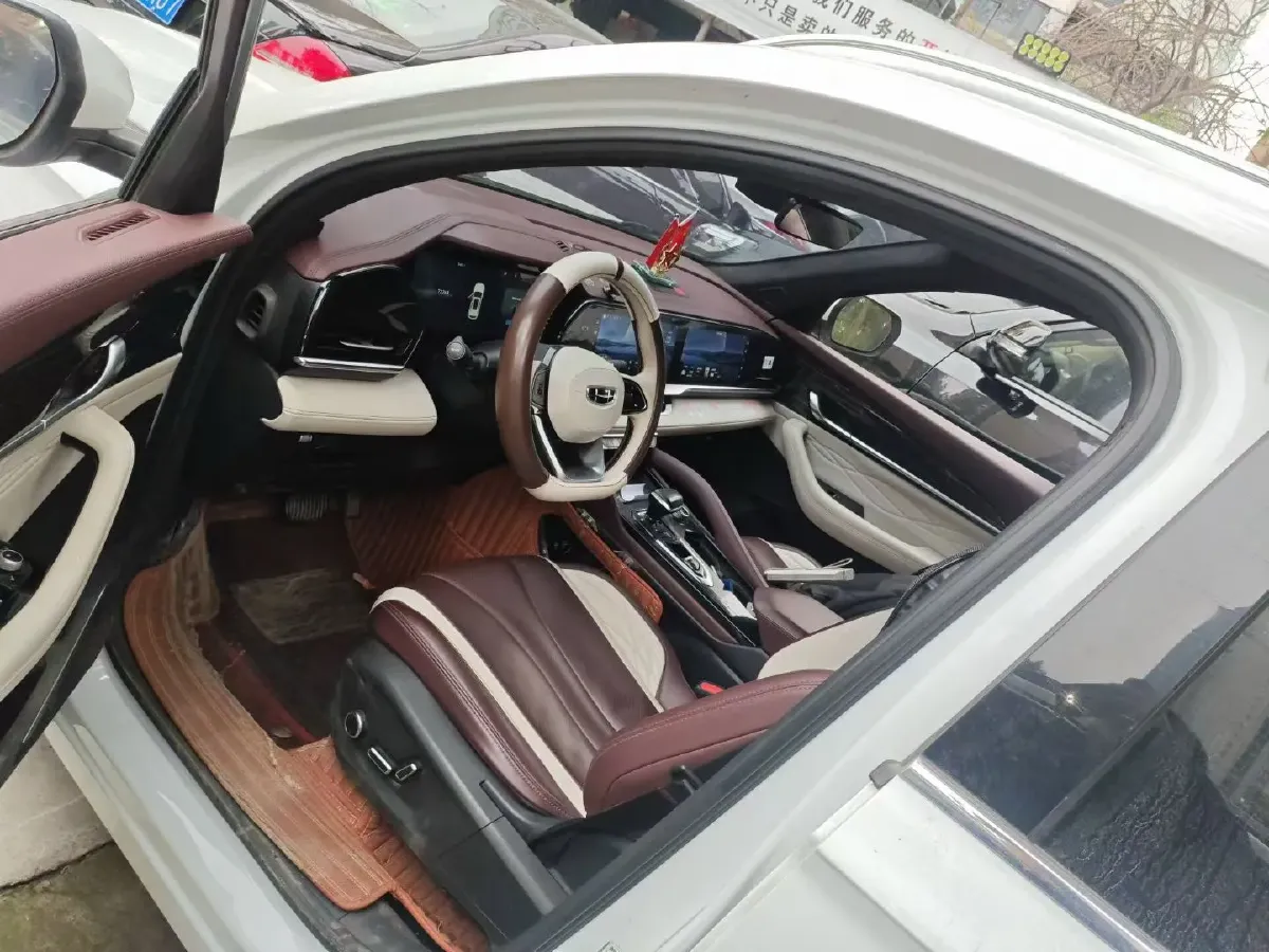 2021 Geely Monjaro 2.0T 218HP L4 7DCT,autocango,china used car exporter,china ev exporter,chinese used car exporter,chinese used ev exporter