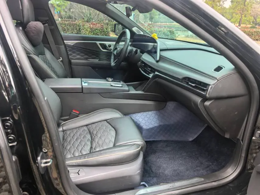 2023 Cadillac CT6 2.0T 237HP L4 10AT,autocango,china used car exporter,china ev exporter,chinese used car exporter,chinese used ev exporter