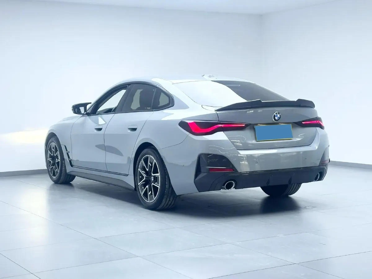 2022 BMW 8 Series 3.0T 333HP L6 8AT,autocango,china used car exporter,china ev exporter,chinese used car exporter,chinese used ev exporter