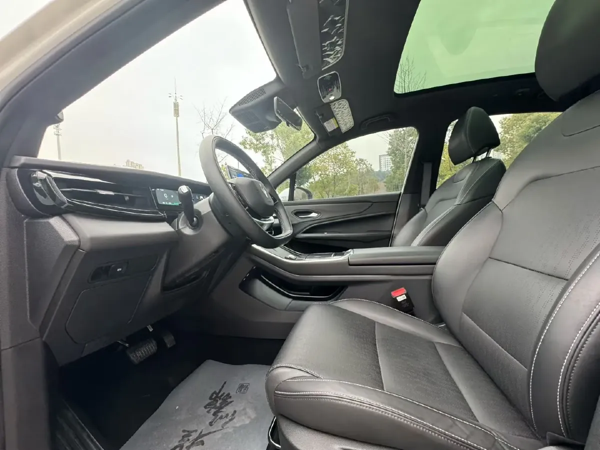 2024 Livan 7 BEV 50.4KWH,autocango,china used car exporter,china ev exporter,chinese used car exporter,chinese used ev exporter