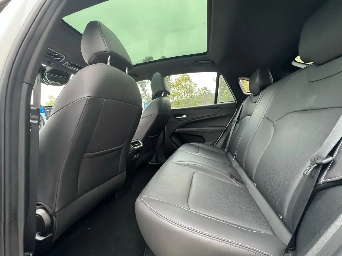 2024 Livan 7 BEV 50.4KWH,autocango,china used car exporter,china ev exporter,chinese used car exporter,chinese used ev exporter