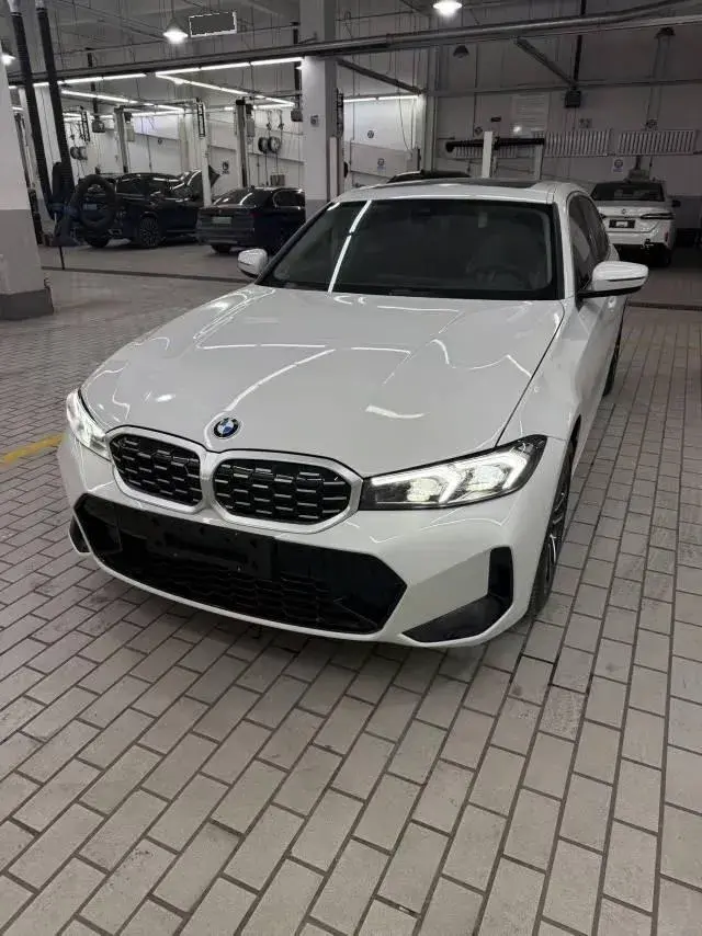 2024 BMW 3 Series 2.0T 184HP L4 8AT