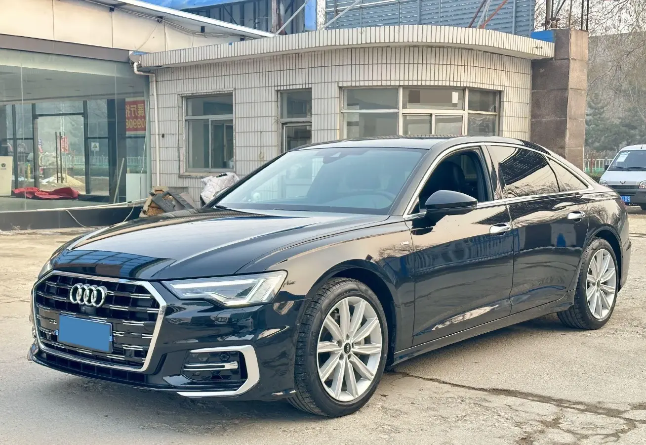 2024 Audi A6L 2.0T 245HP L4 7DCT