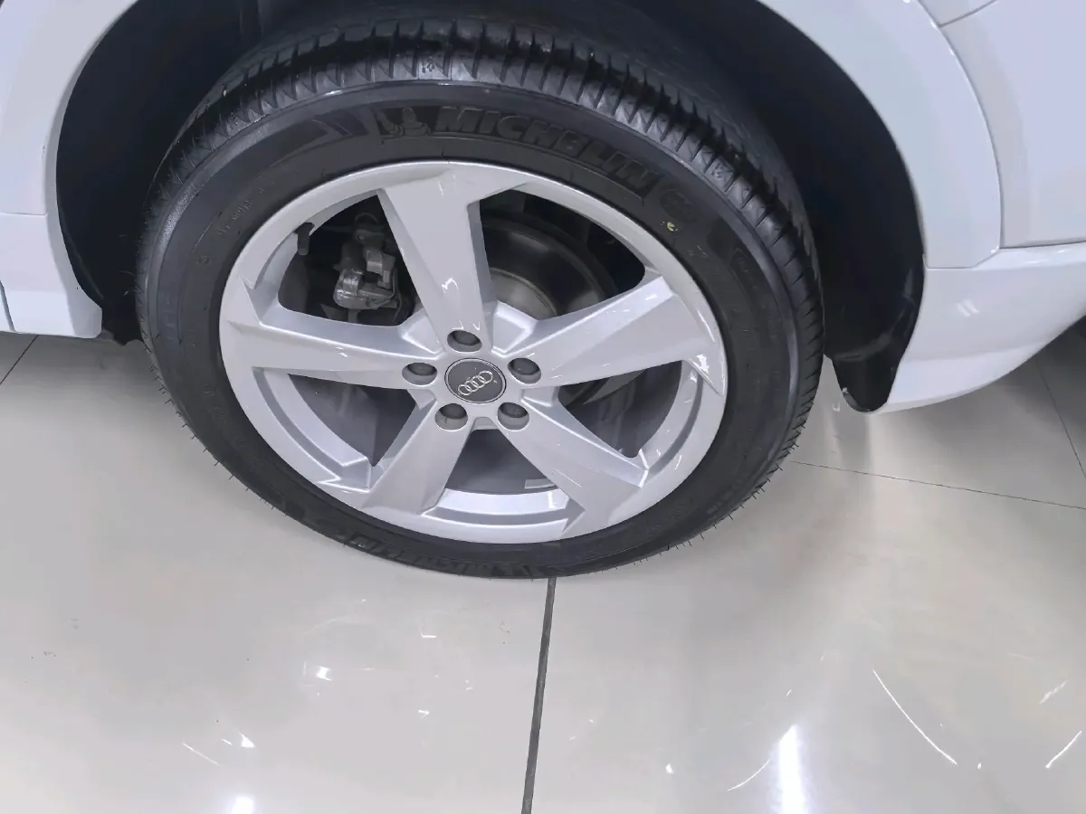 2021 Audi Q2L 1.4T 150HP L4 7DCT,autocango,china used car exporter,china ev exporter,chinese used car exporter,chinese used ev exporter