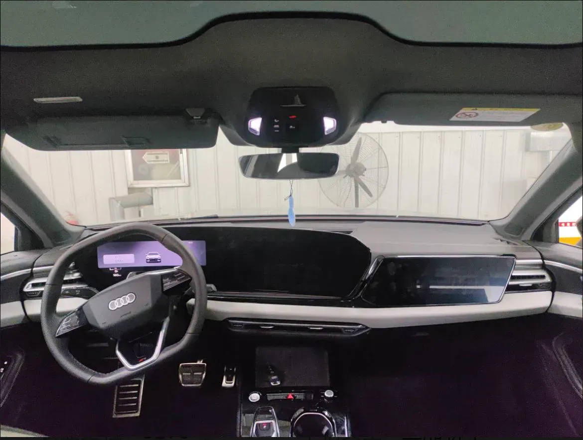 2026 Audi A5L 2.0T 204HP L4 7DCT,autocango,china used car exporter,china ev exporter,chinese used car exporter,chinese used ev exporter