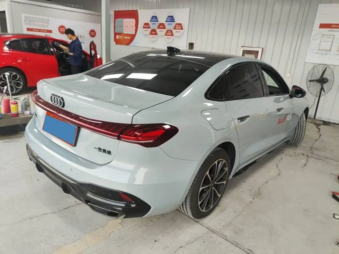 2026 Audi A5L 2.0T 204HP L4 7DCT,autocango,china used car exporter,china ev exporter,chinese used car exporter,chinese used ev exporter