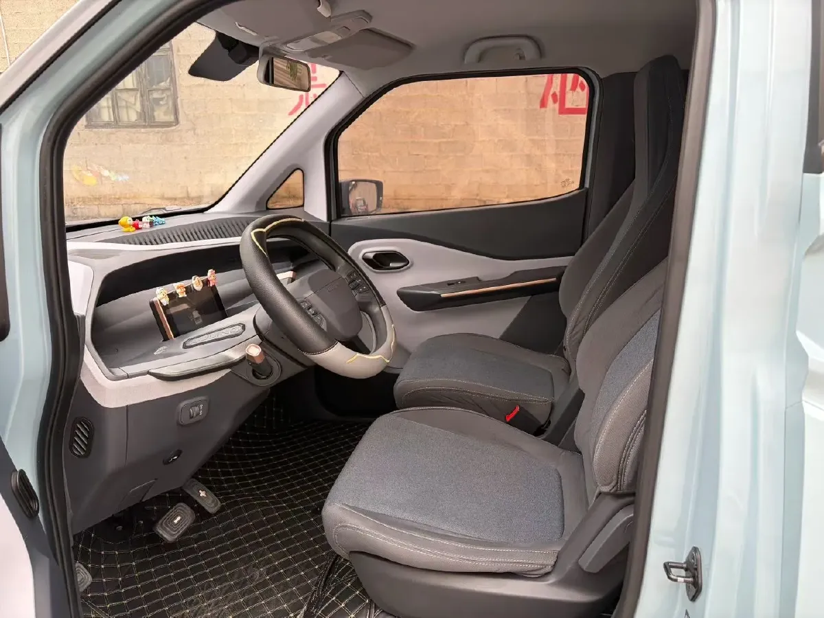 2021 WuLing Nano EV BEV 28KWH,autocango,china used car exporter,china ev exporter,chinese used car exporter,chinese used ev exporter