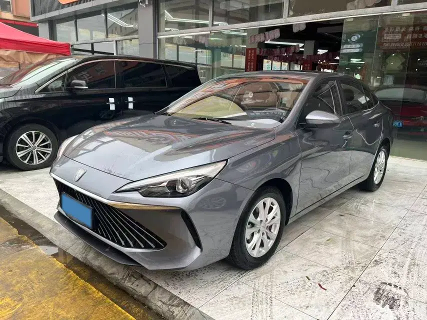 2023 Roewe i5 1.5L 129HP L4 CVT
