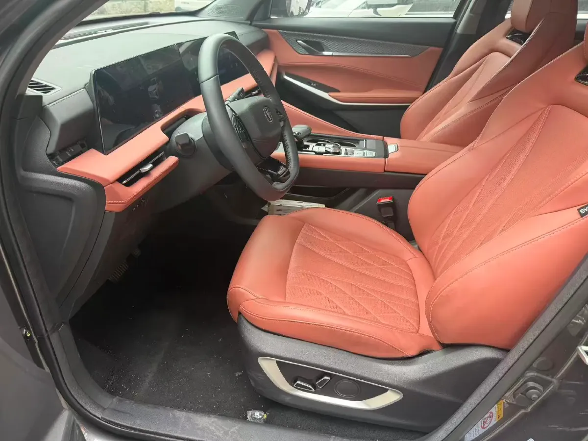 2022 ChangAn CS75 Plus 1.5T 188HP L4 8AT,autocango,china used car exporter,china ev exporter,chinese used car exporter,chinese used ev exporter