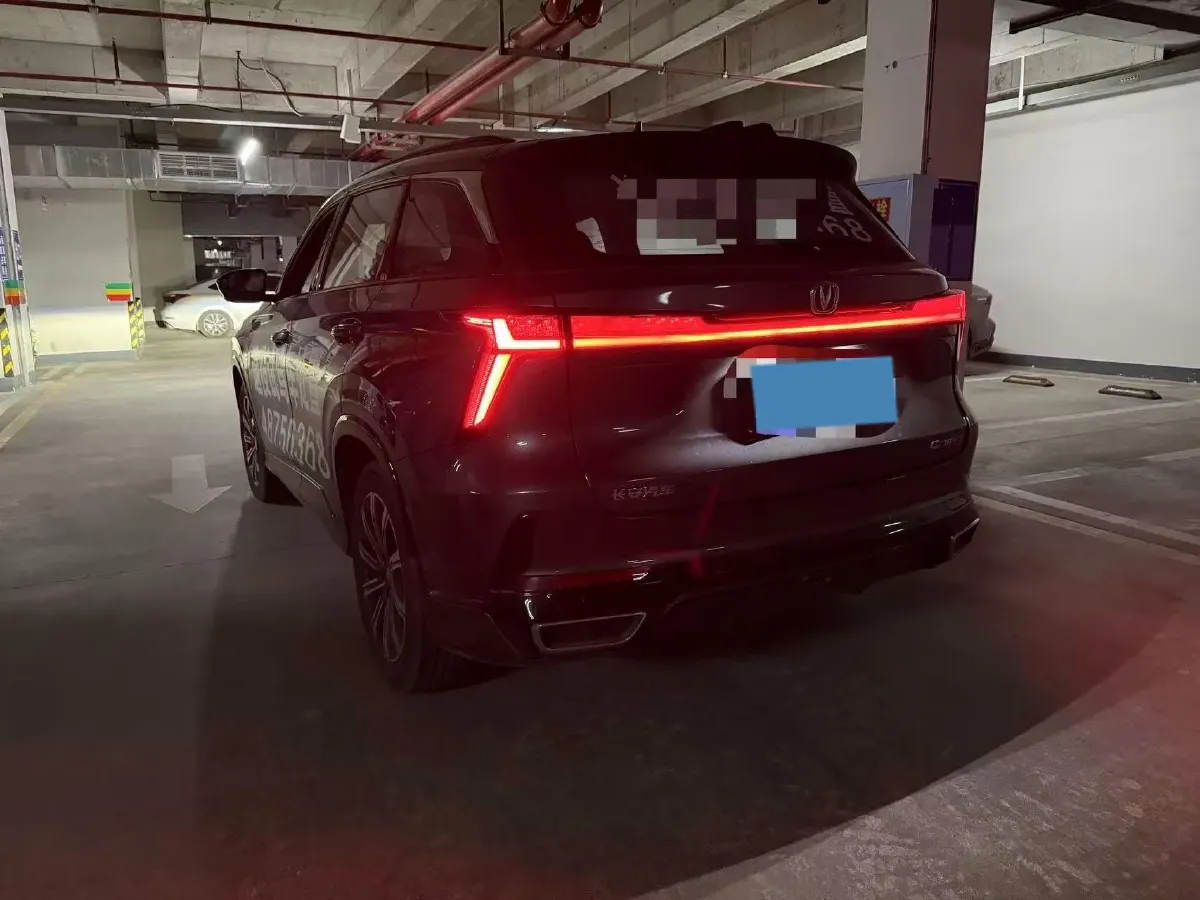 2022 ChangAn CS75 Plus 1.5T 188HP L4 8AT,autocango,china used car exporter,china ev exporter,chinese used car exporter,chinese used ev exporter