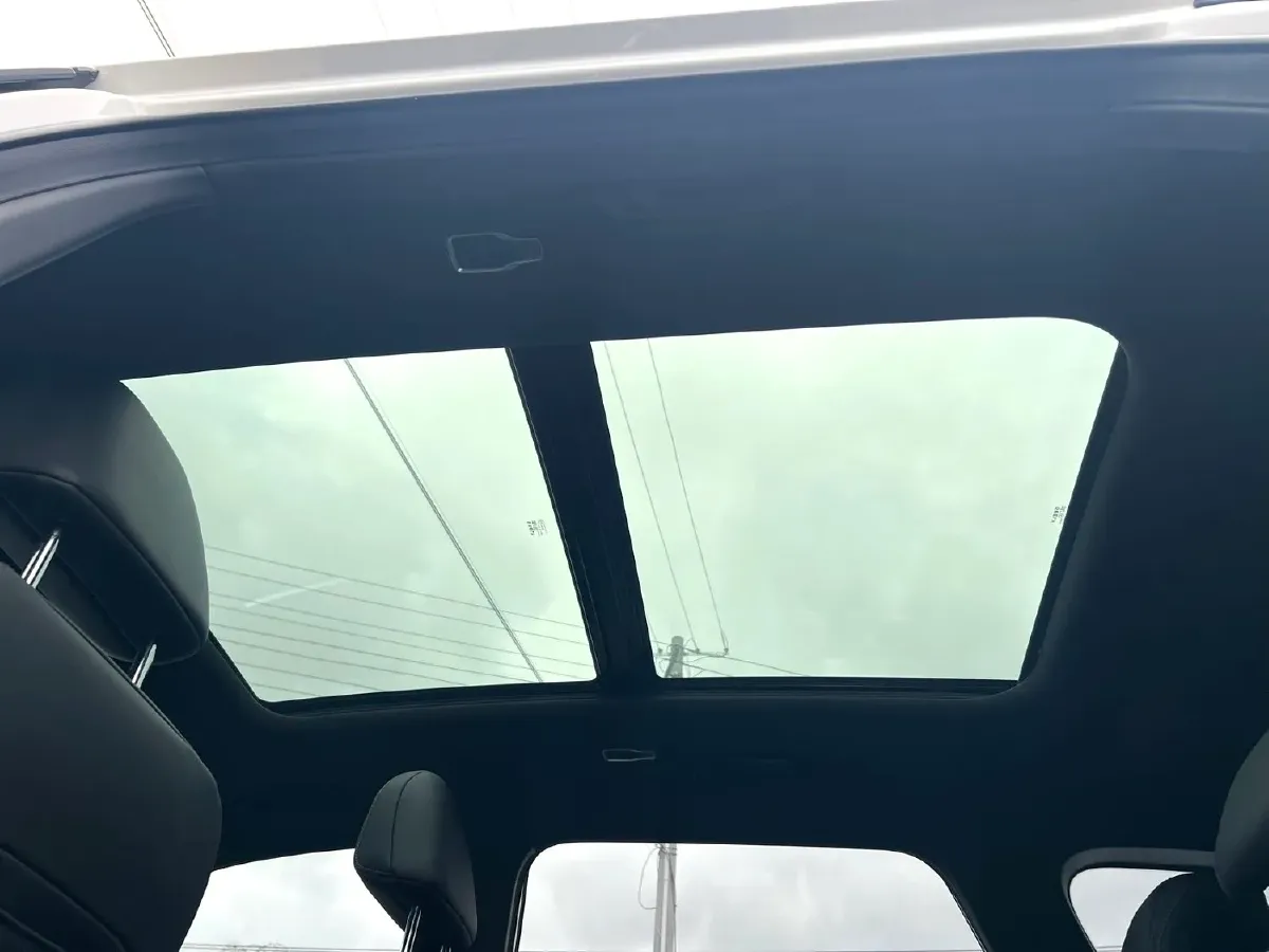 2023 Geely Okavango L 2.0T 218HP L4 7DCT,autocango,china used car exporter,china ev exporter,chinese used car exporter,chinese used ev exporter