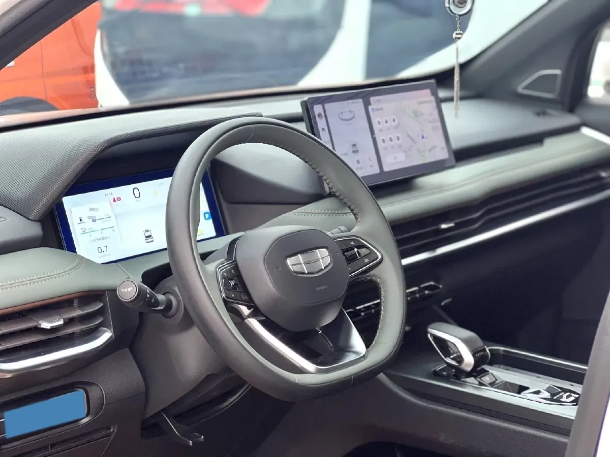 2023 Geely Okavango L 2.0T 218HP L4 7DCT,autocango,china used car exporter,china ev exporter,chinese used car exporter,chinese used ev exporter