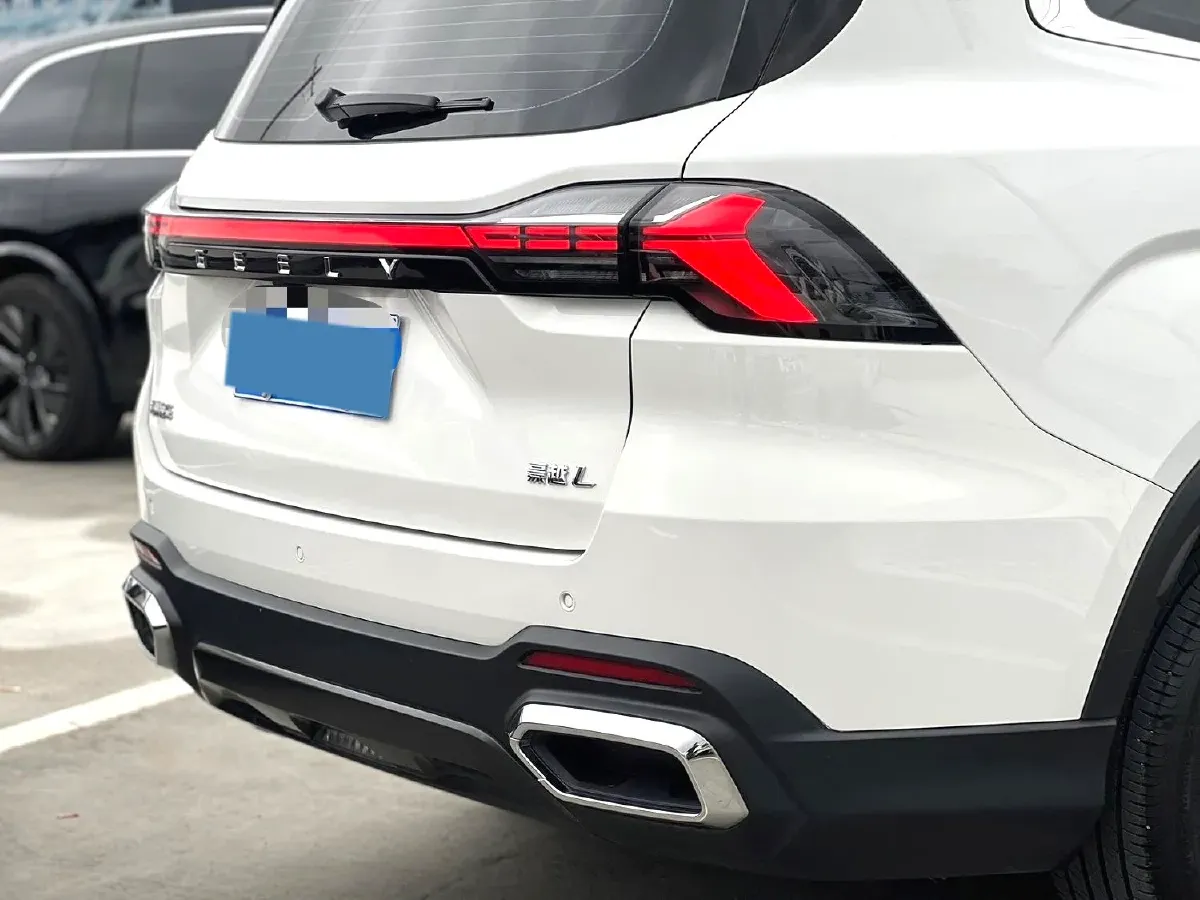 2023 Geely Okavango L 2.0T 218HP L4 7DCT,autocango,china used car exporter,china ev exporter,chinese used car exporter,chinese used ev exporter