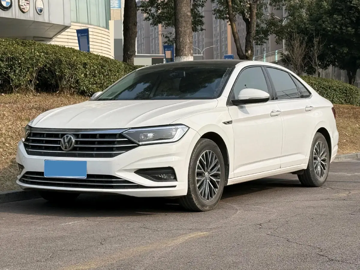 2021 Volkswagen Sagitar 1.4T 150HP L4 7DCT