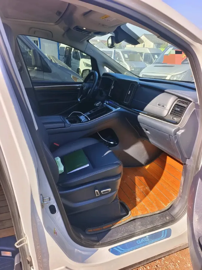 2021 GAC Trumpchi M8 2.0T 252HP L4 8AT,autocango,china used car exporter,china ev exporter,chinese used car exporter,chinese used ev exporter