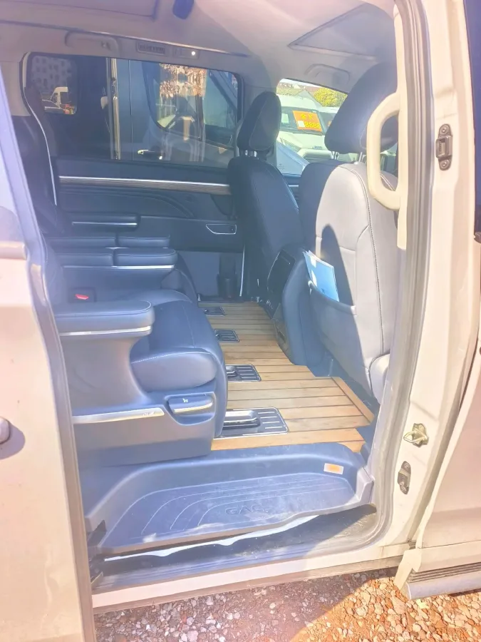 2021 GAC Trumpchi M8 2.0T 252HP L4 8AT,autocango,china used car exporter,china ev exporter,chinese used car exporter,chinese used ev exporter