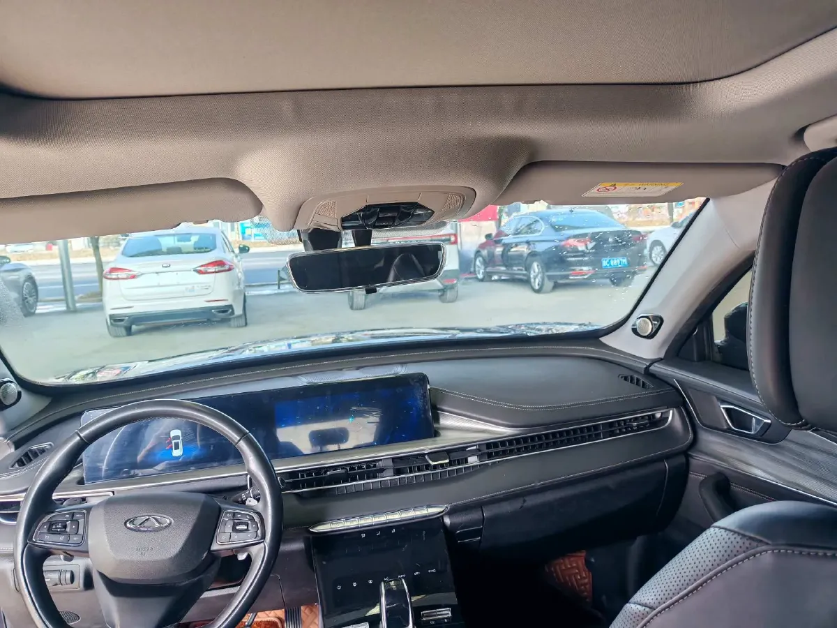 2022 Chery Tiggo 8 Plus 1.6T 197HP L4 7DCT,autocango,china used car exporter,china ev exporter,chinese used car exporter,chinese used ev exporter