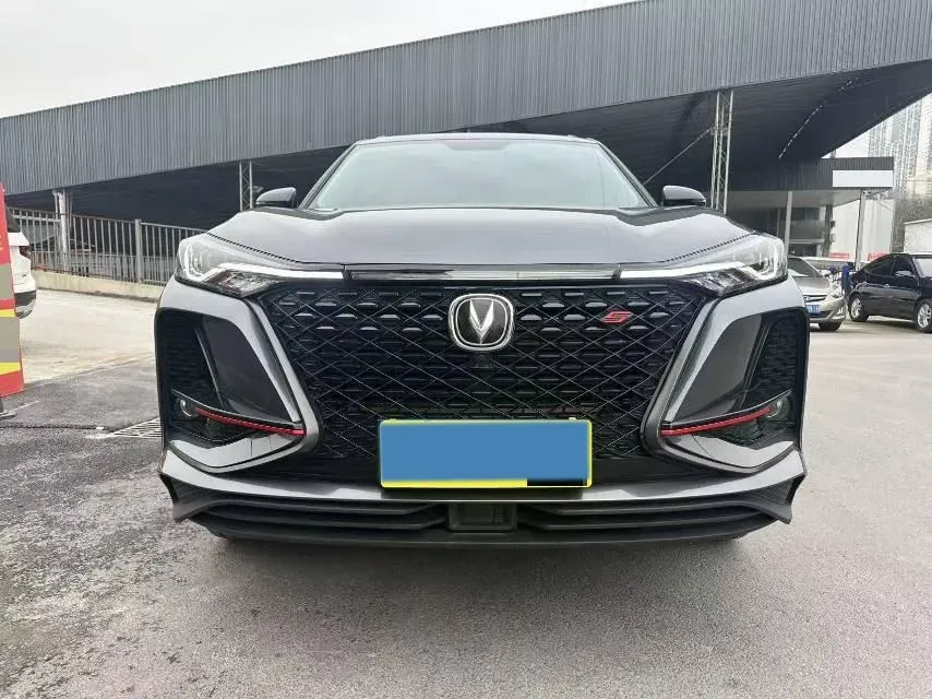 2022 ChangAn CS75 Plus 2.0T 233HP L4 8AT,autocango,china used car exporter,china ev exporter,chinese used car exporter,chinese used ev exporter