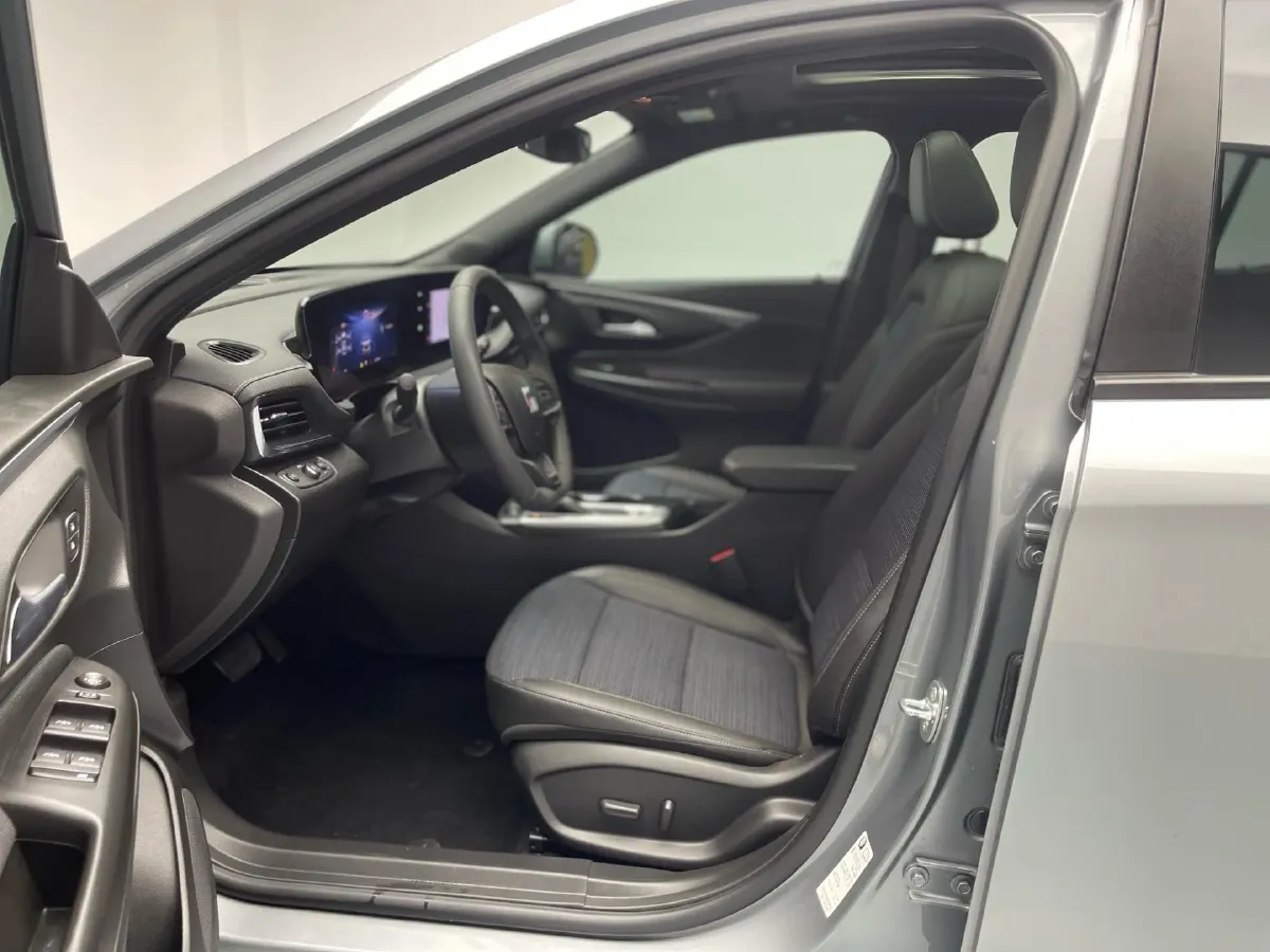 2022 Buick Envista 1.5T 184HP L4 CVT,autocango,china used car exporter,china ev exporter,chinese used car exporter,chinese used ev exporter