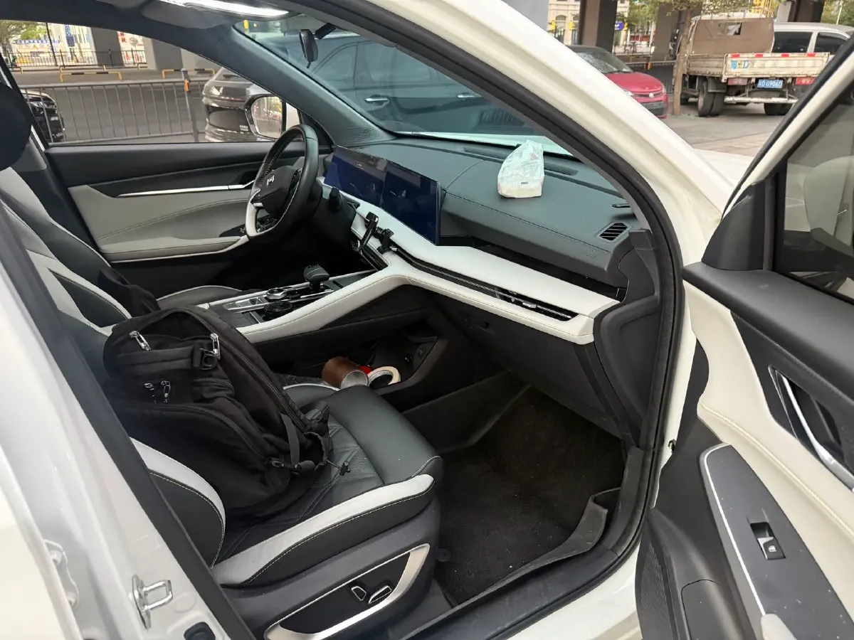 2024 ChangAn CS75 Plus 1.5T 188HP L4 8AT,autocango,china used car exporter,china ev exporter,chinese used car exporter,chinese used ev exporter