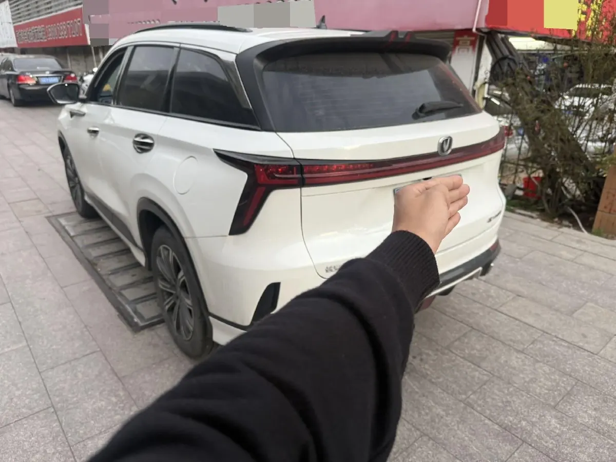 2024 ChangAn CS75 Plus 1.5T 188HP L4 8AT,autocango,china used car exporter,china ev exporter,chinese used car exporter,chinese used ev exporter