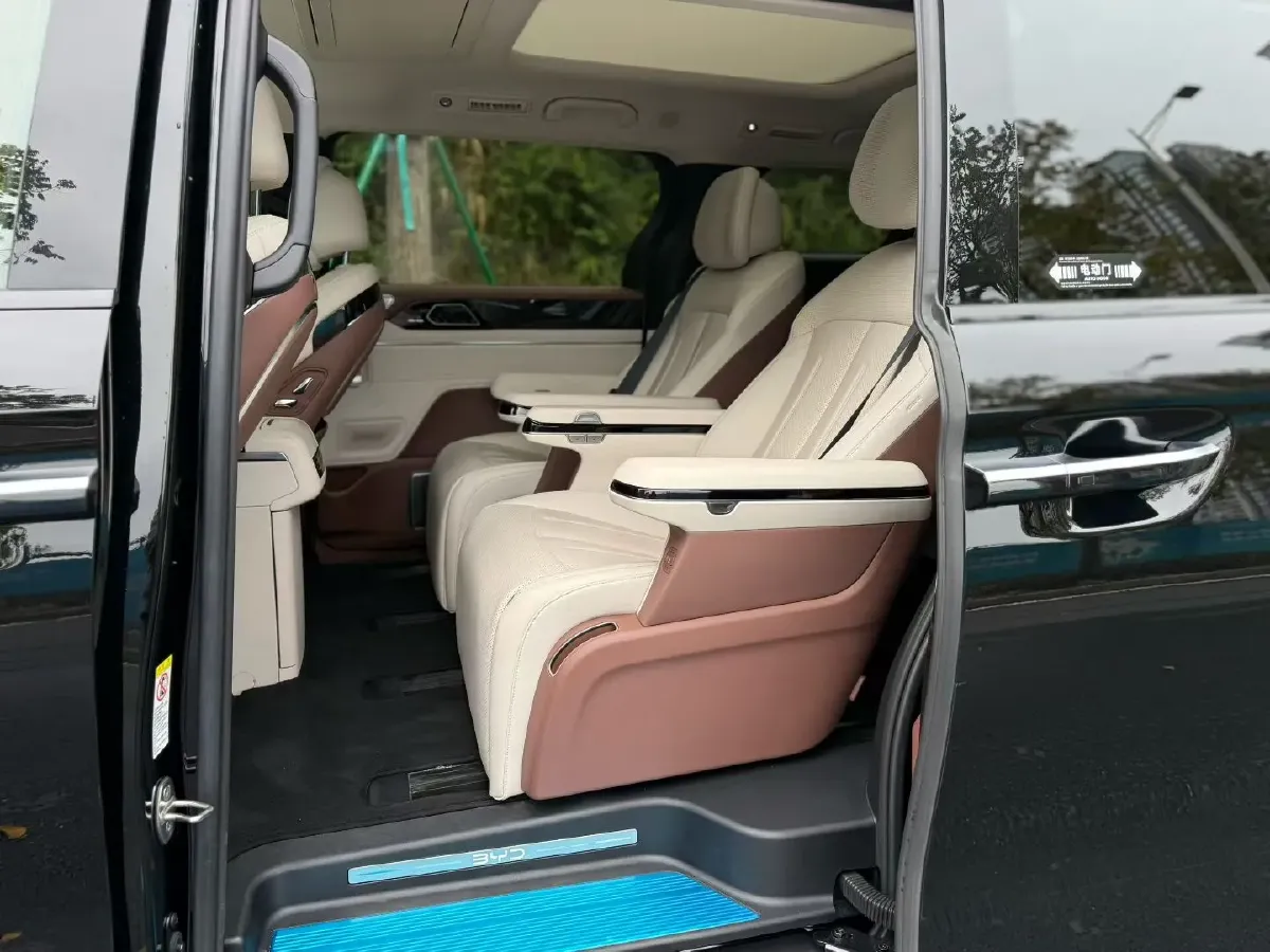 2025 BYD Xia 1.5T 156HP L4 E-CVT PHEV 36.6KWH,autocango,china used car exporter,china ev exporter,chinese used car exporter,chinese used ev exporter