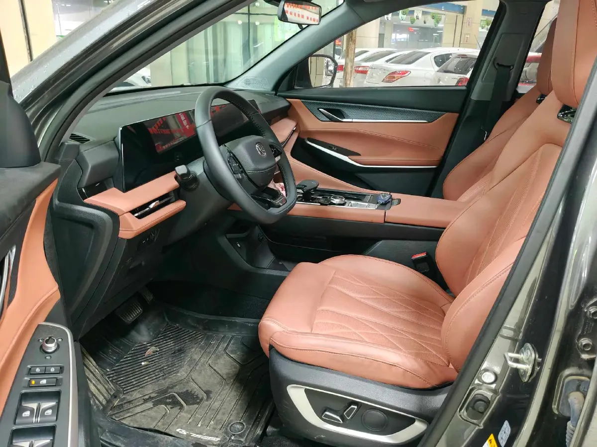 2025 ChangAn CS75 Plus 1.5T 192HP L4 8AT,autocango,china used car exporter,china ev exporter,chinese used car exporter,chinese used ev exporter