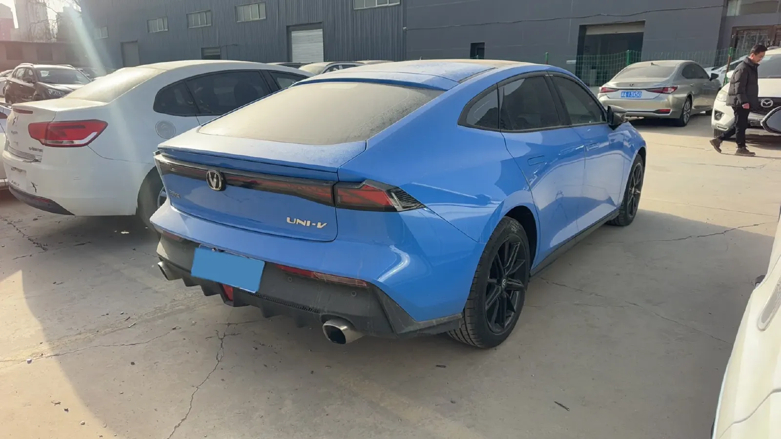 2022 ChangAn UNI-V 1.5T 188HP L4 7DCT,autocango,china used car exporter,china ev exporter,chinese used car exporter,chinese used ev exporter