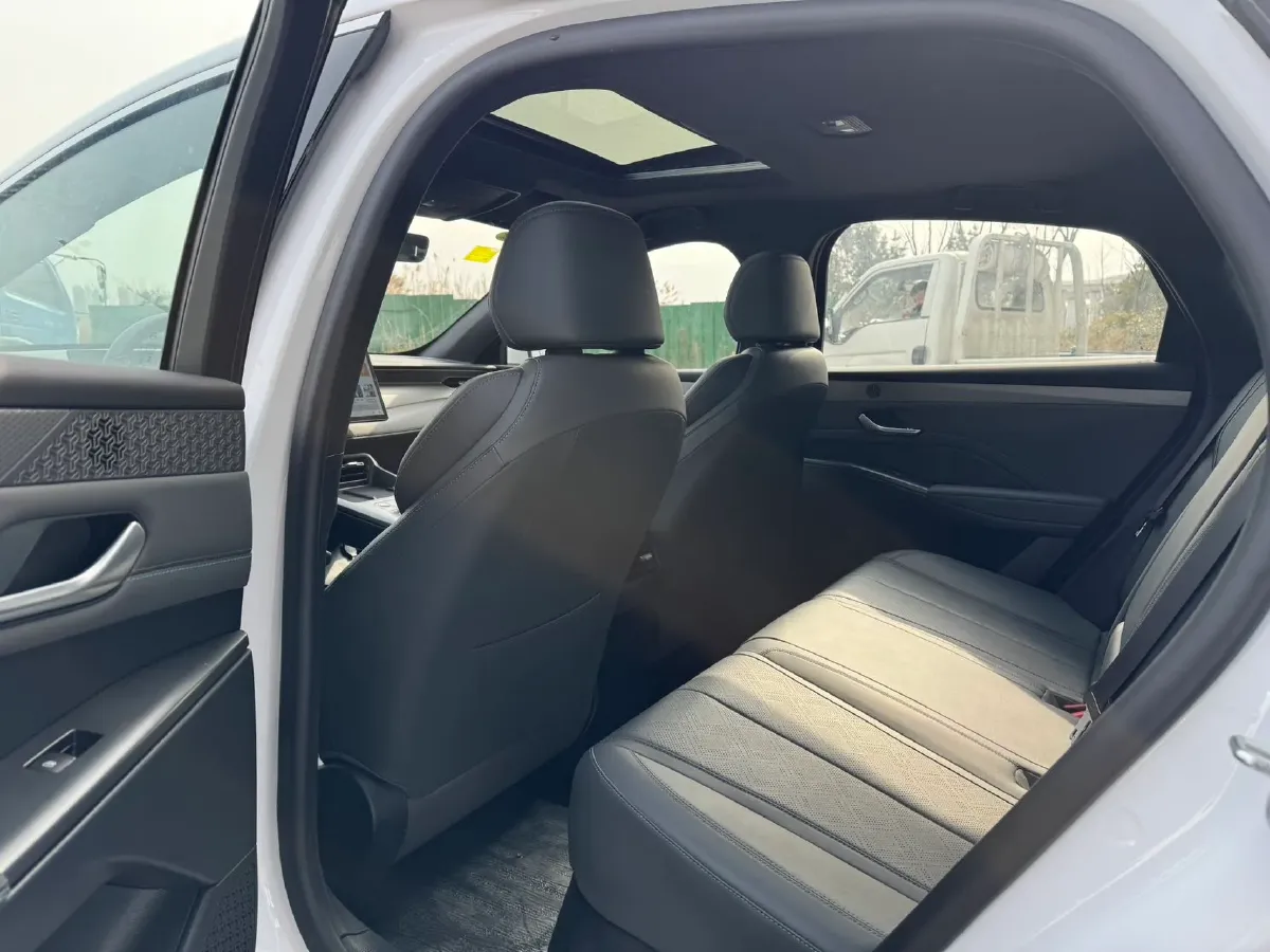 2025 BYD Qin Plus 1.5L 101HP L4 E-CVT PHEV 15.8KWH,autocango,china used car exporter,china ev exporter,chinese used car exporter,chinese used ev exporter