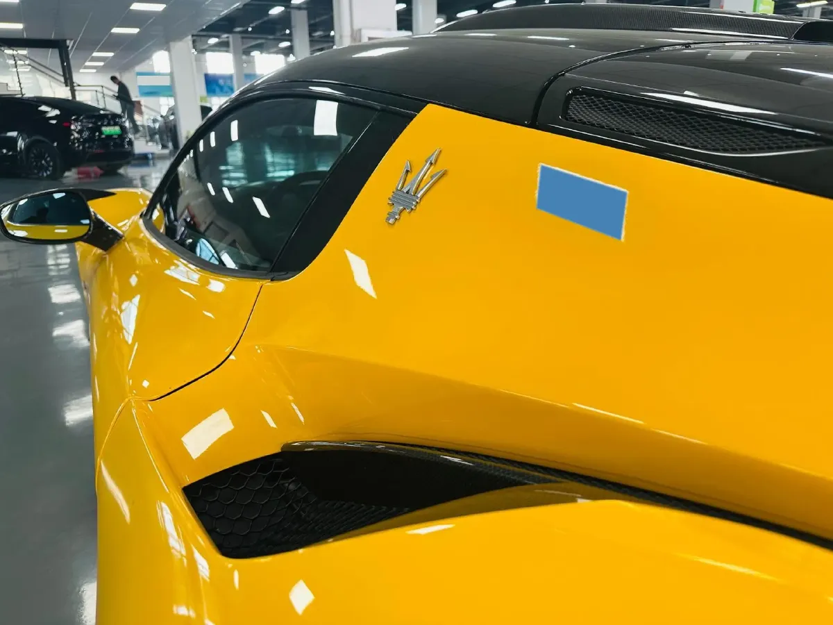 2023 Maserati MC20 3.0T 630HP V6 8DCT,autocango,china used car exporter,china ev exporter,chinese used car exporter,chinese used ev exporter