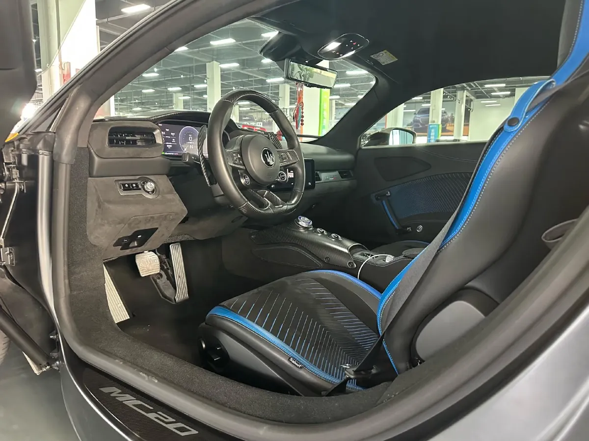 2023 Maserati MC20 3.0T 630HP V6 8DCT,autocango,china used car exporter,china ev exporter,chinese used car exporter,chinese used ev exporter